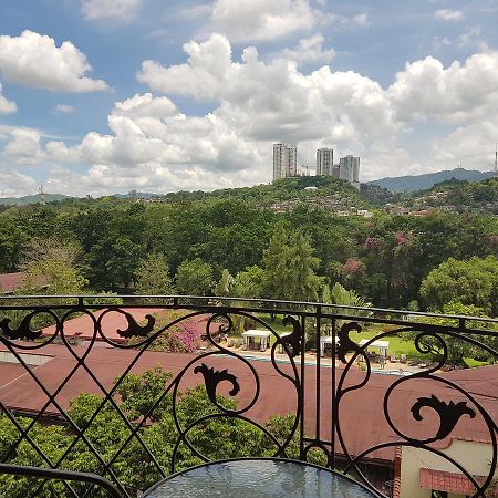 Sophia Suites Residence Hotel Cebu Esterno foto