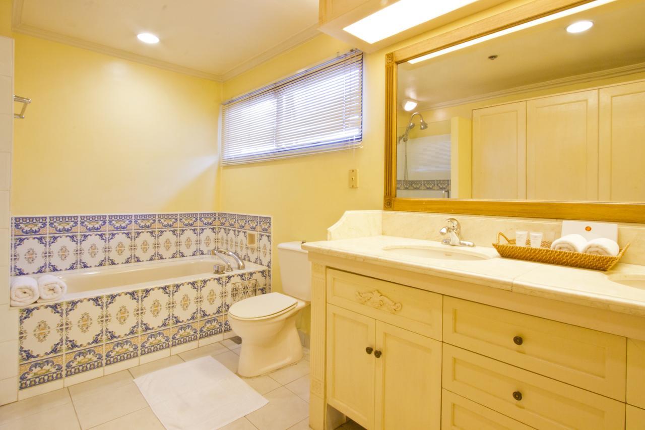 Sophia Suites Residence Hotel Cebu Esterno foto